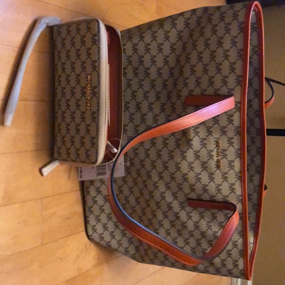 Unused Michael Kors Tote Bag+Jet Set Travel Wallet - Picture 6 of 7